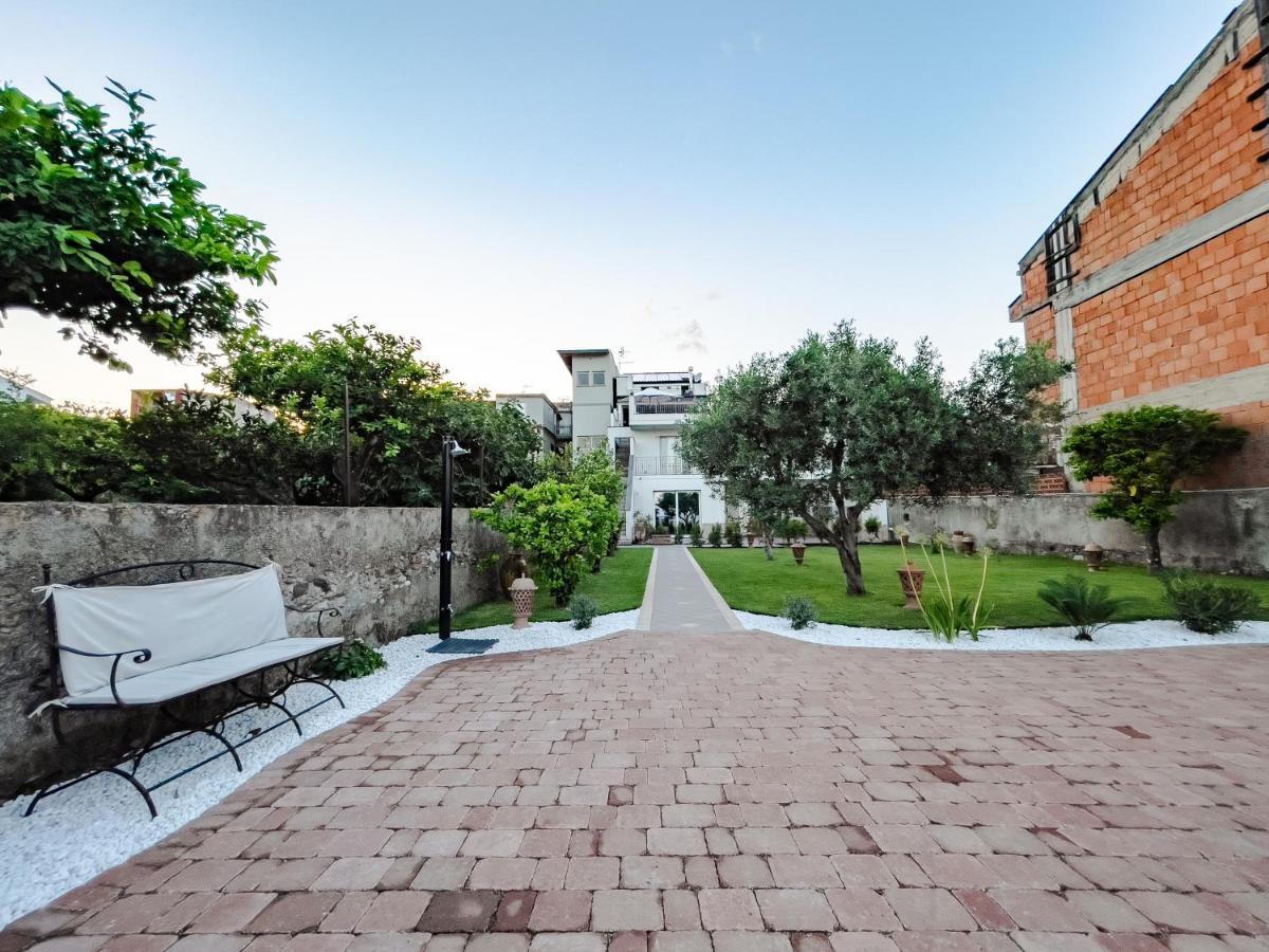 B&B Ottocento Sul Mare Ницца ди Сицилия Экстерьер фото